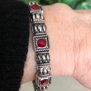 Vintage Stretchy silver tone & red bracelet